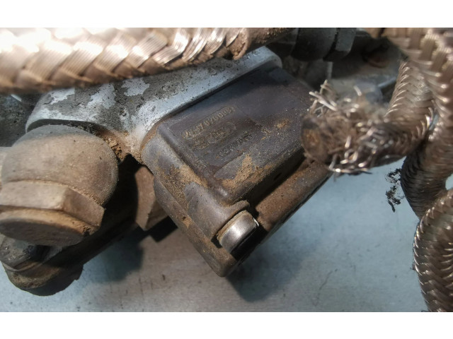 Vstřikovací lišta 0438121011, 026133353   Audi 80 90 B3     