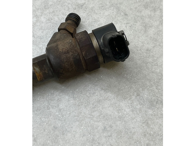 Vstřikovač 0445110251, 30750283   Volvo V70     