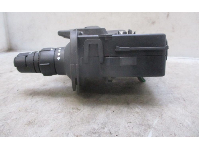 Ручка стеклоочистителей 8201590631, 8201590631   Renault Kangoo II