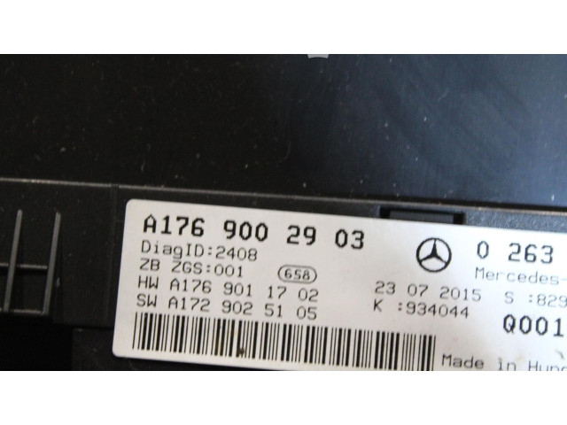 Přístrojová deska  Mercedes-Benz A W176 2014 A1769002903, A1729025105  