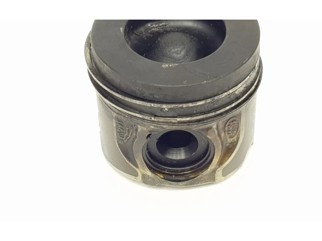 Píst PISTON204DTA, 204DTA   Land Rover Range Rover Velar     