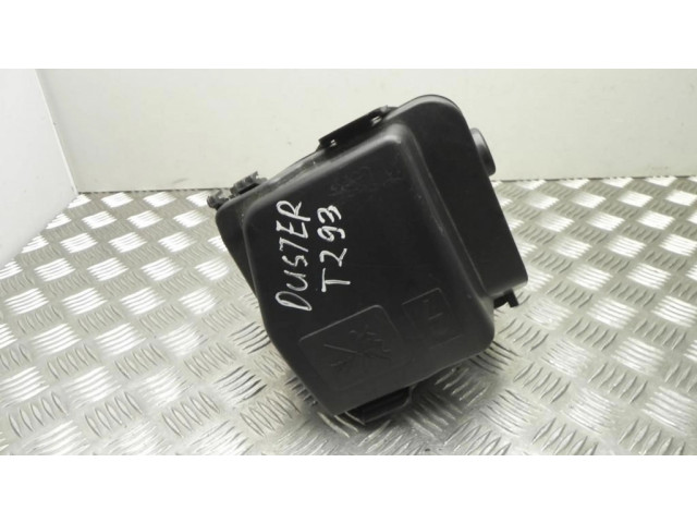 Блок предохранителей  243829068R, T5077   Dacia Duster    