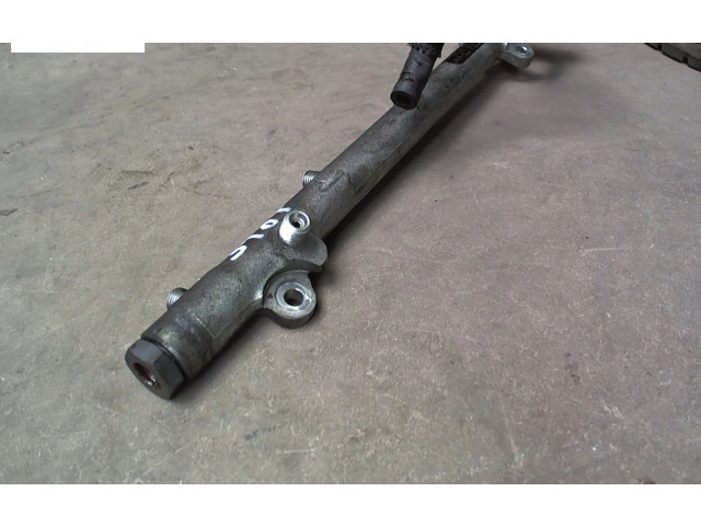 Vstřikovací lišta 0445214004   Mercedes-Benz C W203     