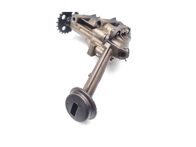 Масляный насос  K9K636 8200307174  Nissan Juke I F15 