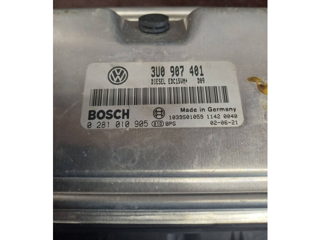 Блок управления двигателя    3U0907401, 1039S01059   Skoda Superb B5 (3U)