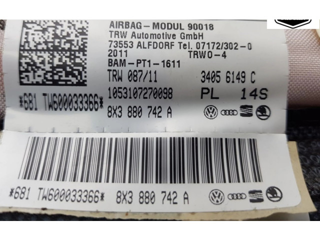 Боковая подушка безопасности 8X3880742A, 8X3880742A   Audi A1