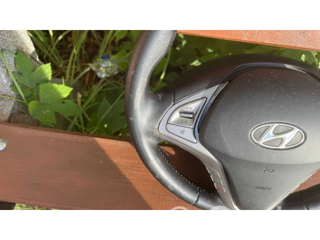 Руль Hyundai ix20         