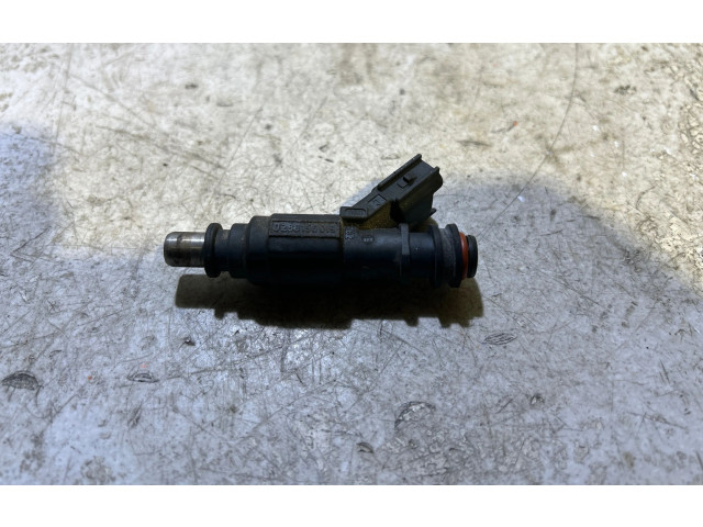 Vstřikovač 0280156019   Toyota Auris 150     
