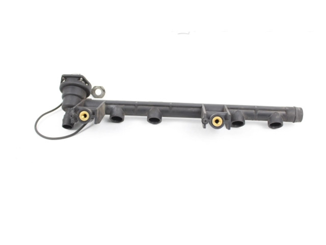 Топливная рампа 7700108667, 7700109066   Renault Twingo I  