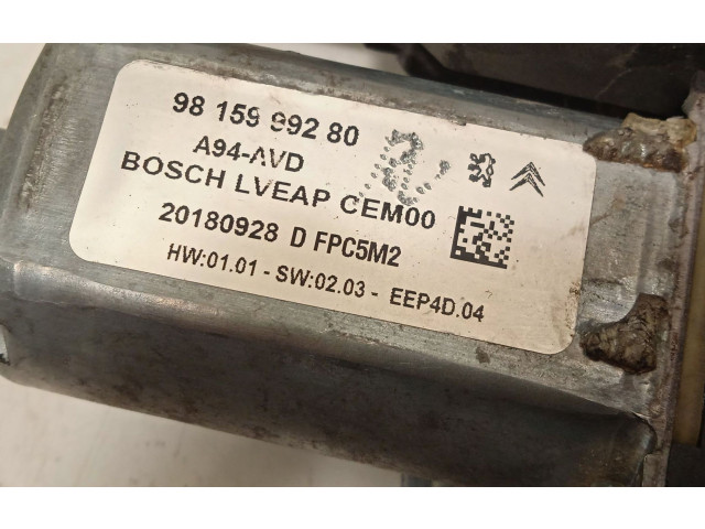 Vstřikovač 9815999280, 0130824160   Peugeot 2008 I    HMR (EB2FA) 