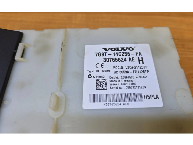   Pojistková skříňka 7G9T14C256FA, 30765624AE   Volvo XC70 2008