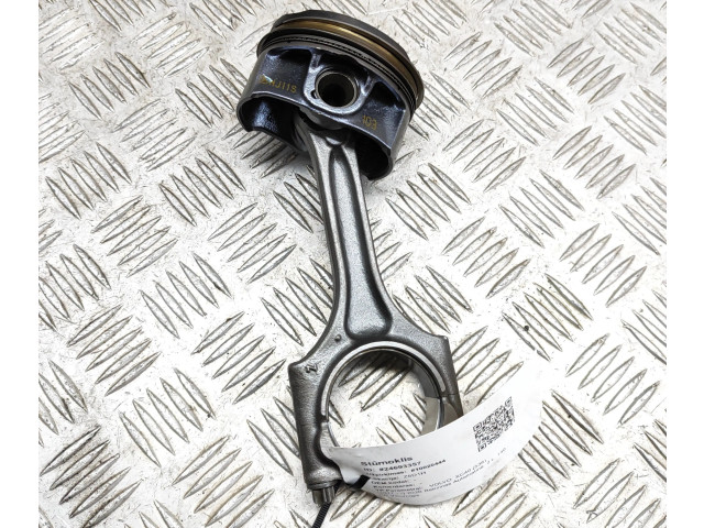  Поршень  32213692, 31401957  Volvo XC40  