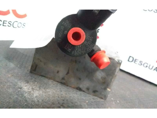 Vstřikovač 2367033040, BOSCH   Toyota Corolla E110     