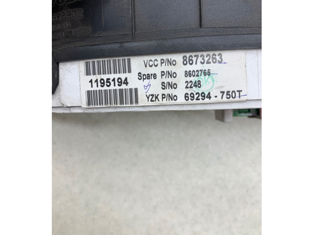 Přístrojová deska  Volvo XC70 2003 8602765, 69294750T  