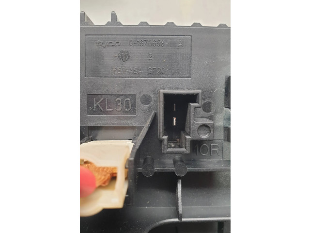   Pojistková skříňka 016706581   Mercedes-Benz E W212 2010