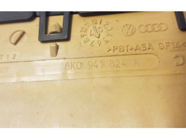   Pojistková skříňka 8K0941824A   Audi A5 8T 8F 2007