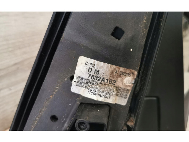 Зеркало (механическое)       Mitsubishi Colt  2004 - 2008 года   