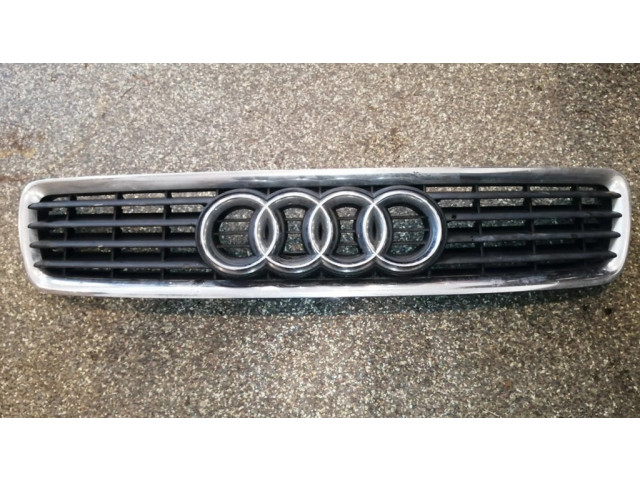 Верхняя решётка Audi A4 S4 B5 8D 1994-1999 года 8D0853651R      