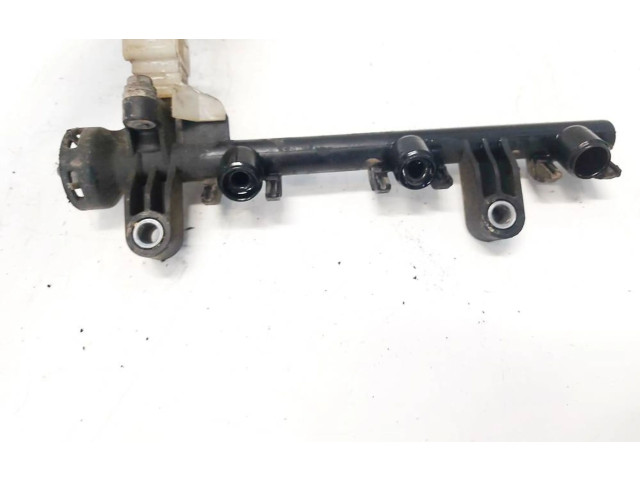 Vstřikovací lišta 238140Q010A, 23814-0Q010-A   Toyota Yaris     