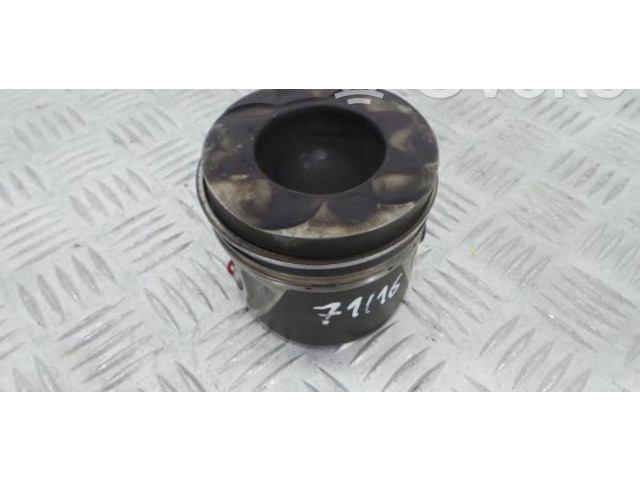 Píst A6510302517, 143110076211X   Mercedes-Benz CLA C117 X117 W117    OM 651.930 