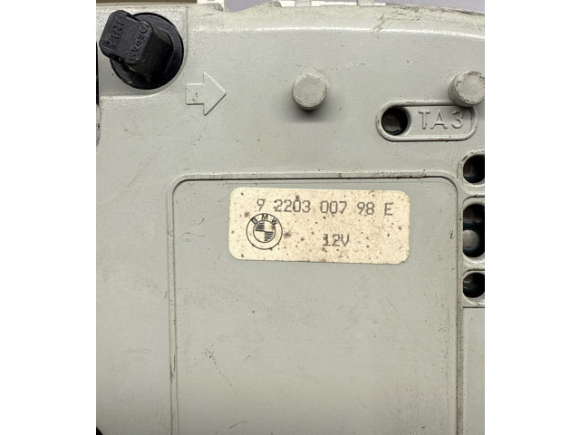 Přístrojová deska  BMW 5 E34 1990 9220300798  