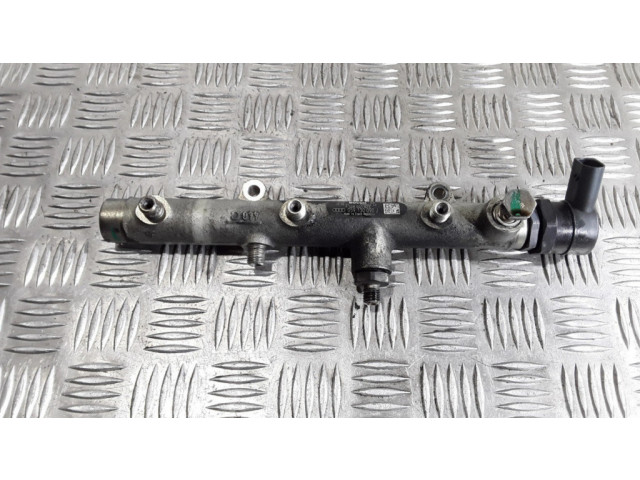Vstřikovací lišta 057130764B, 0281002665   Audi A4 S4 B7 8E 8H  pro naftový motor 3.0  