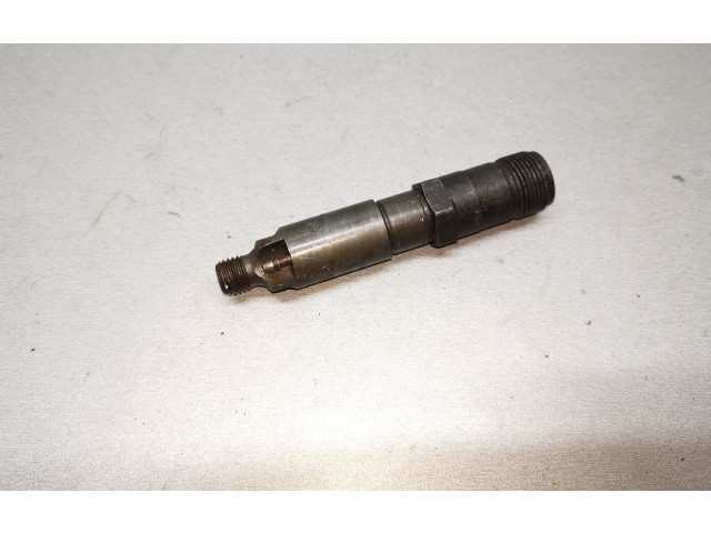 Vstřikovač 0000100551   Mercedes-Benz C W202  pro naftový motor 2.5  