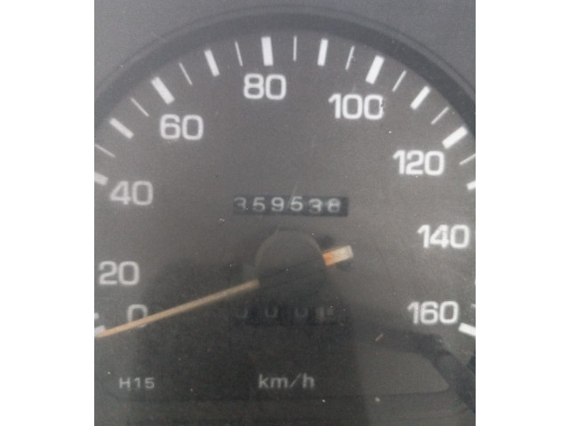 Панель приборов 8310095P39, 69160-210   Toyota Hiace (H50, H60, H70)       