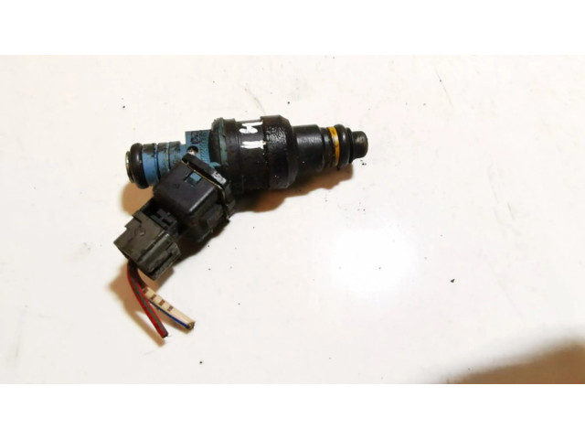 Vstřikovač 3531022010, 9250930006   Hyundai Accent  pro benzínový motor 1.3  