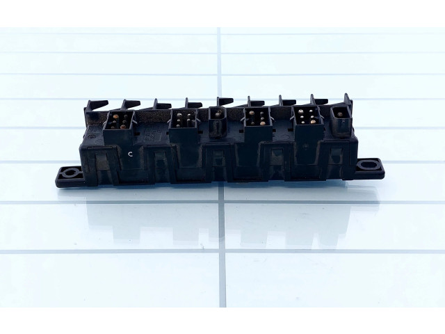 Блок предохранителей  4A0941822, 4A0941822   Audi A6 S6 C4 4A    