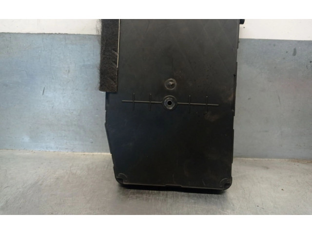 Pojistková skříňka Řídící jednotka BSM 8200525384, S118400150DSIEMENS   Renault Megane II 2005