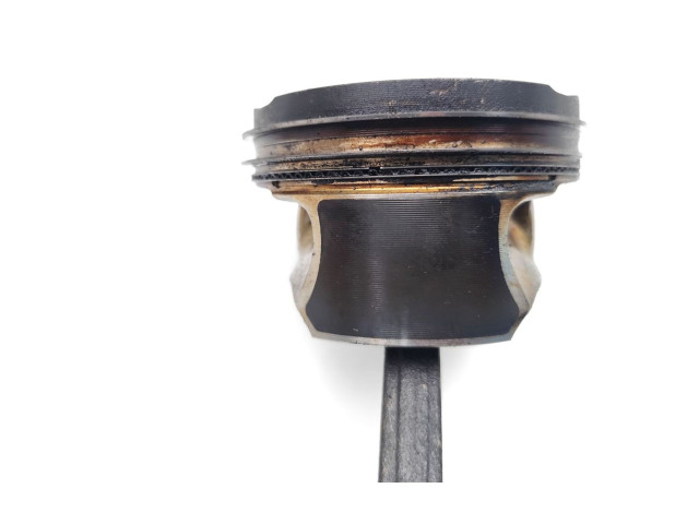 Píst M270.910, 270.910   Mercedes-Benz GLA W156    M270.910 