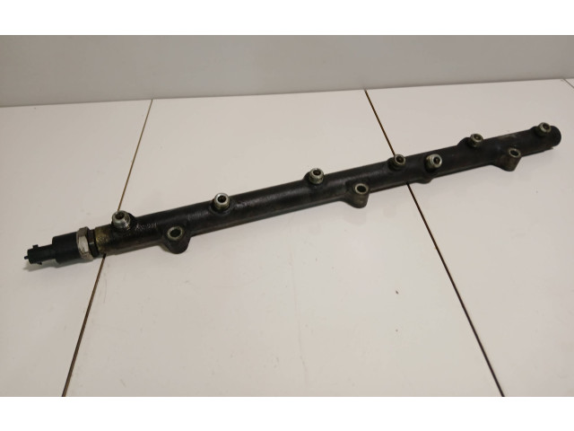 Vstřikovací lišta 0445216002, 000936   BMW 5 E39     