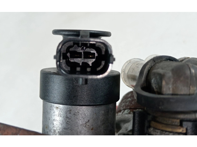 Vstřikovací čerpadlo 31272896, 0445010618   Volvo V60    D5244T10 