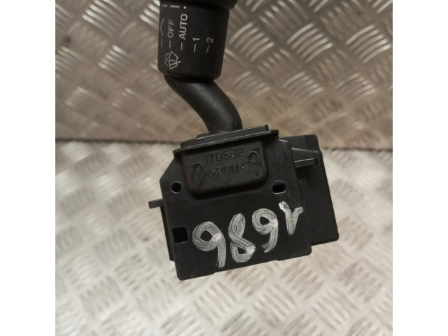 Ручка стеклоочистителей 17D682   Mazda 3 I