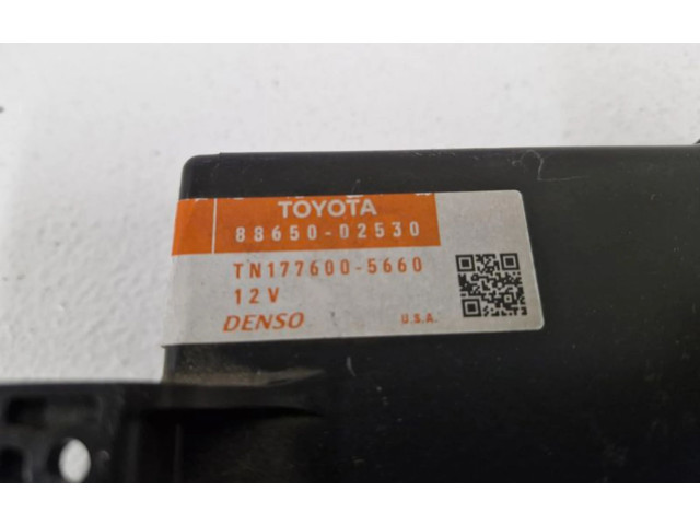 Vstřikovač 88650-5660   Toyota Matrix (E140)     
