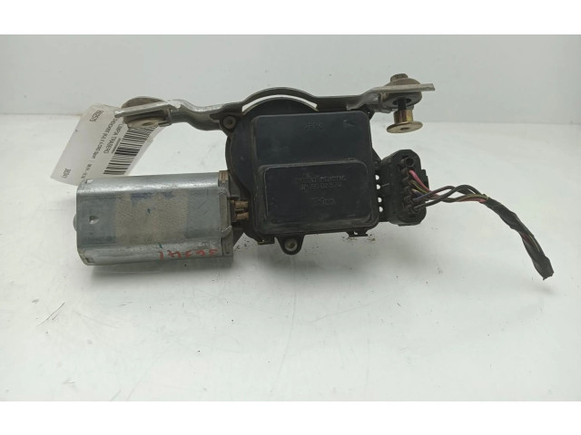 Моторчик заднего дворника 9602570    Jeep Cherokee III KJ