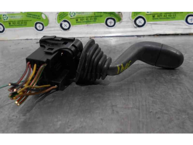 Ручка стеклоочистителей 441945260156, 501597   Skoda Felicia I