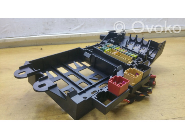   Pojistková skříňka 4F0971845A   Audi A6 Allroad C6 2008