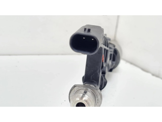 Vstřikovač 8656548, 102135   BMW 3 G20 G21  pro benzínový / Электричество motor 2.0 XB1G 