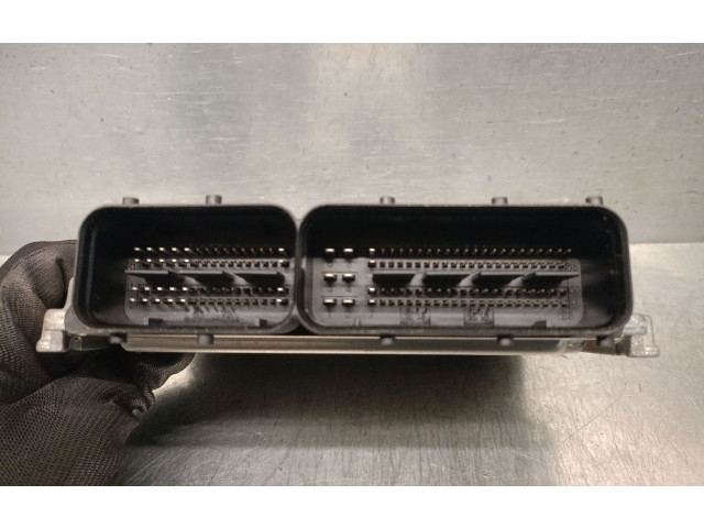 Řídící jednotka 391032A315, 0281013143BOSCH   Hyundai Matrix 2007