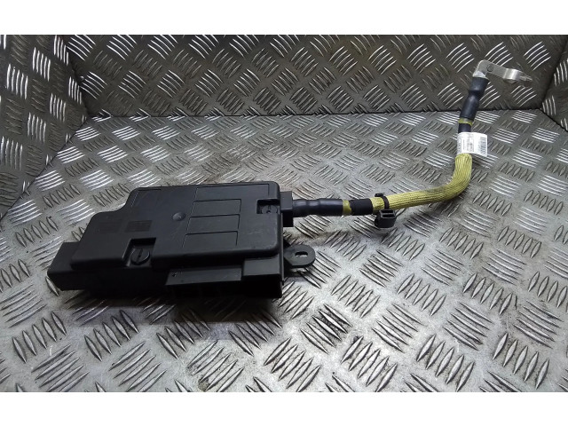   Pojistková skříňka 8V0937548, 8V0971225A   Audi RS3 2016