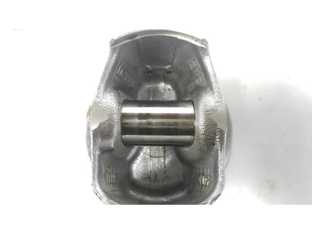 Píst 120A13899R, 2222DL   Dacia Sandero  pro benzínový motor 0.9  