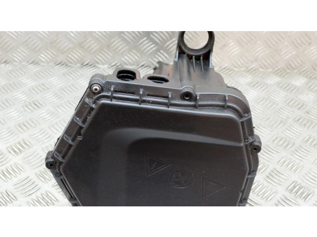 Блок предохранителей  8509910, 8509909   BMW X4 F26    