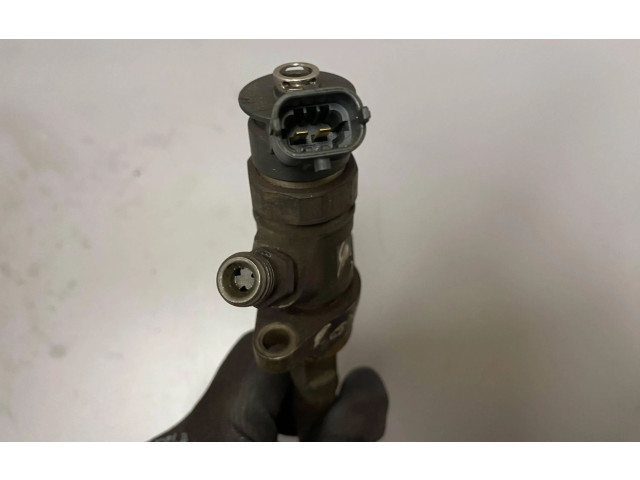 Vstřikovač 0445110297   Peugeot 407     
