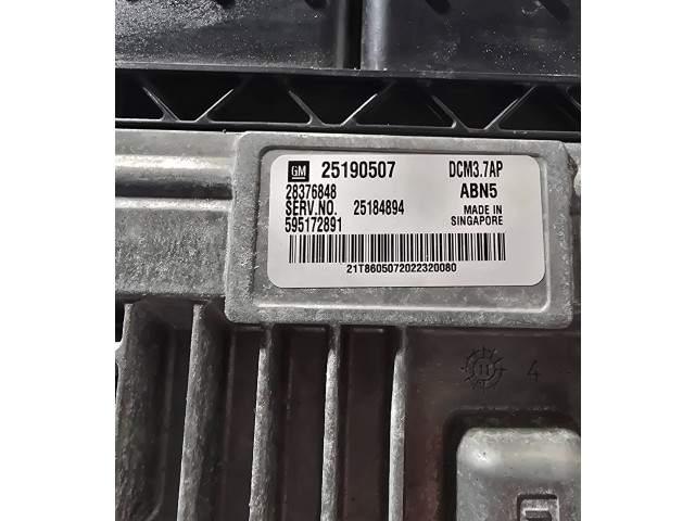 Vstřikovací lišta 25190507, 25184894   Opel Antara    A22DM 