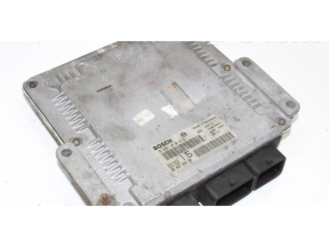 Блок управления двигателя 0281010815, 9644704480   Citroen Jumpy