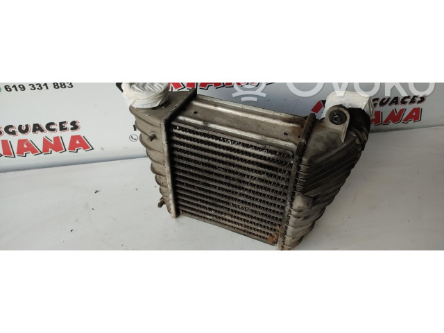 Интеркулер  IA1068   Audi A3 S3 8L 