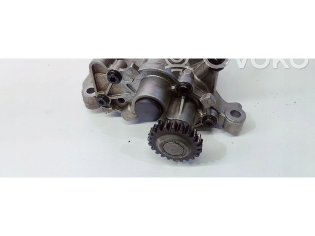 Масляный насос   06H115105  Audi A5 8T 8F 
