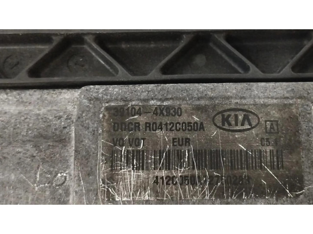Řídící jednotka 391044X930, R0412C050A   KIA Carnival 2006